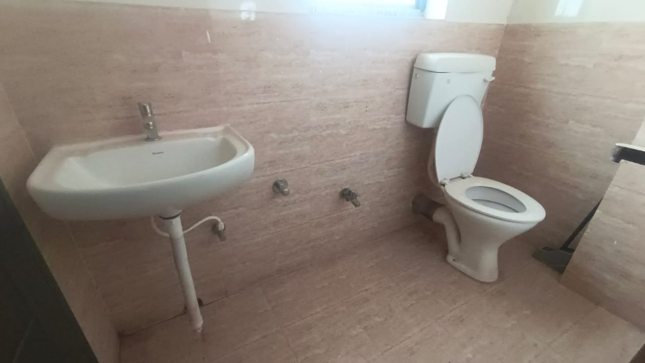 Unfurnished 3bhk in Ajanta Path, Beltola, Guwahati, Assam, India for Rent